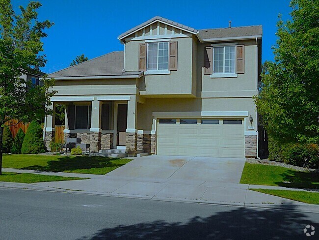 Building Photo - Gorgeous Golden Valley aHome