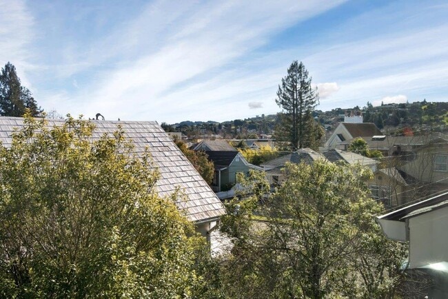 Photo - 418 Upham St