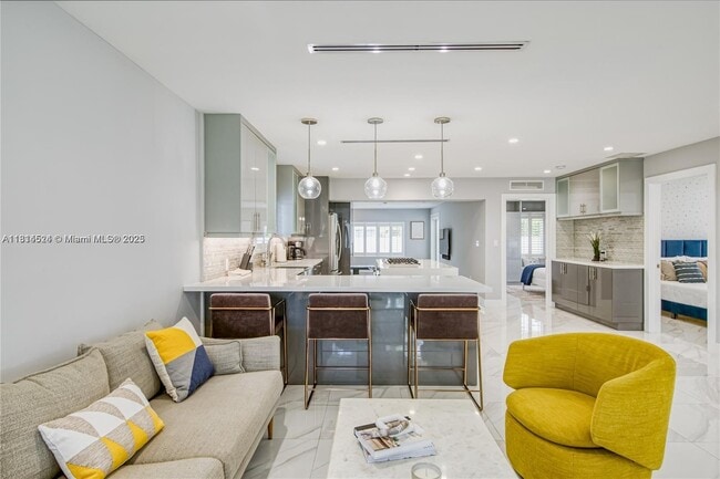 Photo - 1239 Washington St