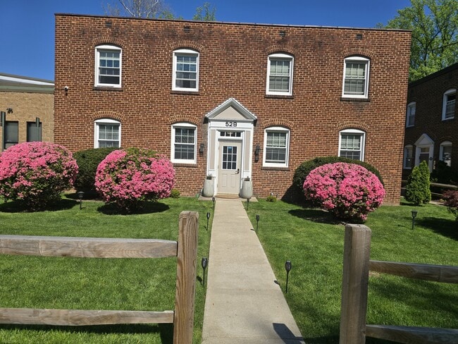 Photo - 529 Dale Drive