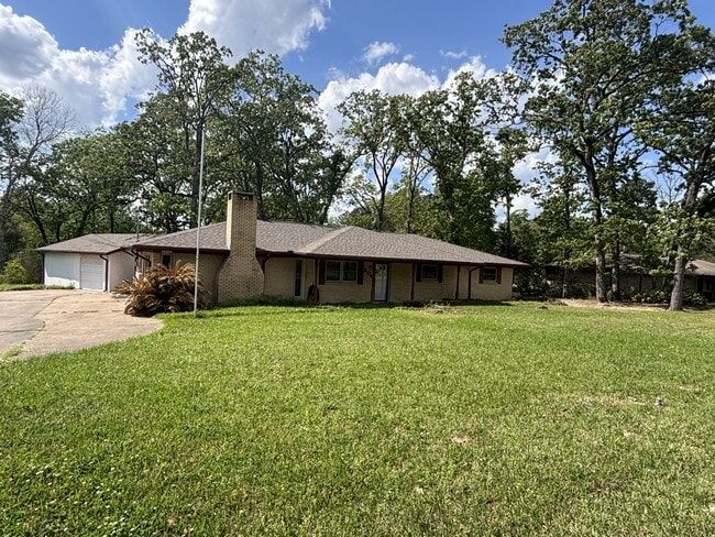 Building Photo - 906 Meadow Ln