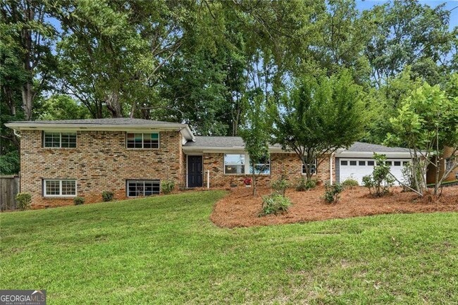 Building Photo - 1720 Mary Lou Ln SE