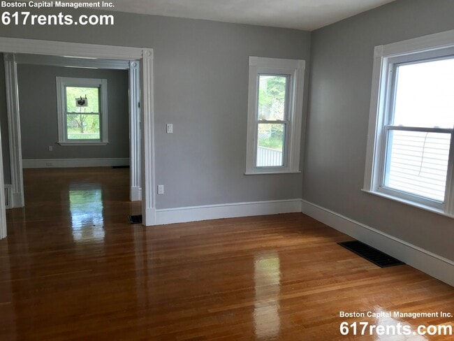 Photo - 91 Wallingford Rd Unit #2,