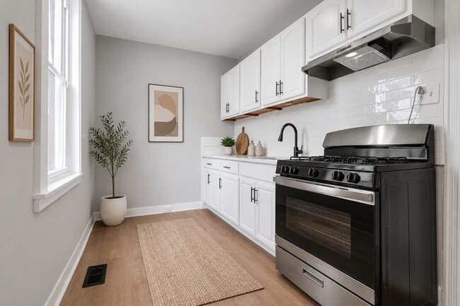 Photo - 235 N Willow St