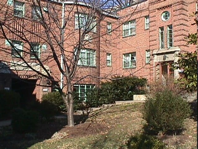 Photo - Wakefield Manor