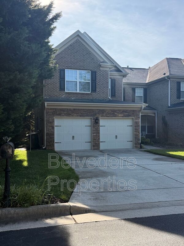 Photo - 701 Lawson Lane