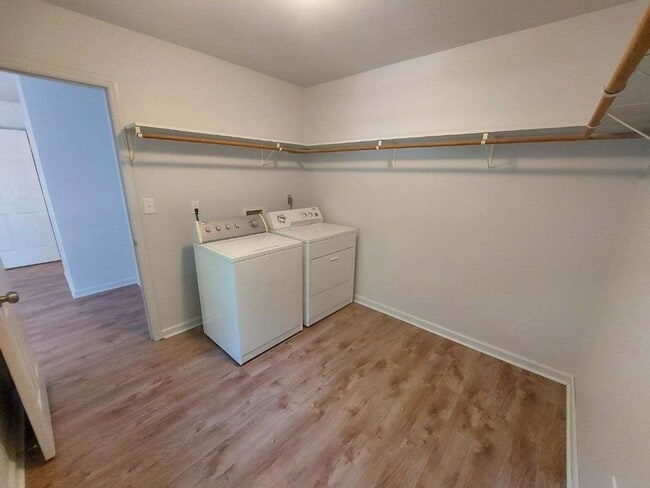 Photo - Beautiful Roanoke 2 bed 2 bath Duplex