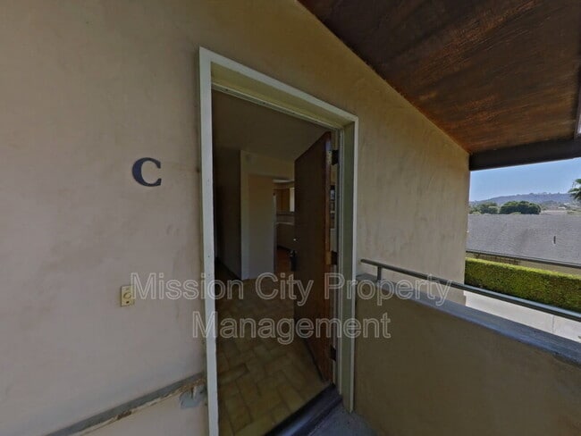 Building Photo - 1016 E Canon Perdido St Unit C Rental