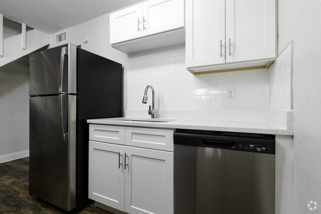 Interior Photo - Cocoa Village Flats Rental