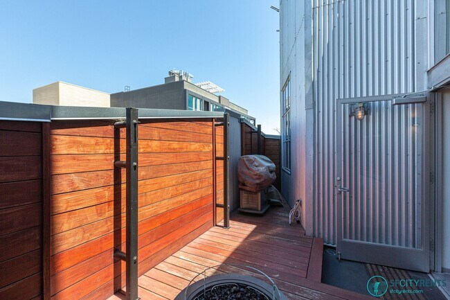 Photo - SoMa: Luxurious Remodeled Conversion Live/... Unit 60 Rausch St. #305A