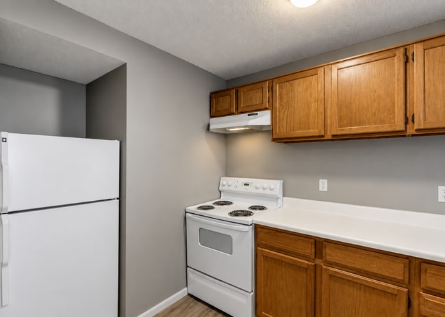 Photo - Roanoke Court Apartments