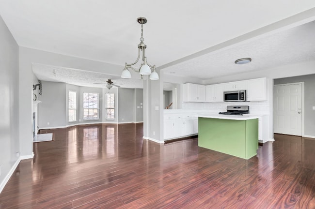 Photo - 121 Deer Ridge Ln