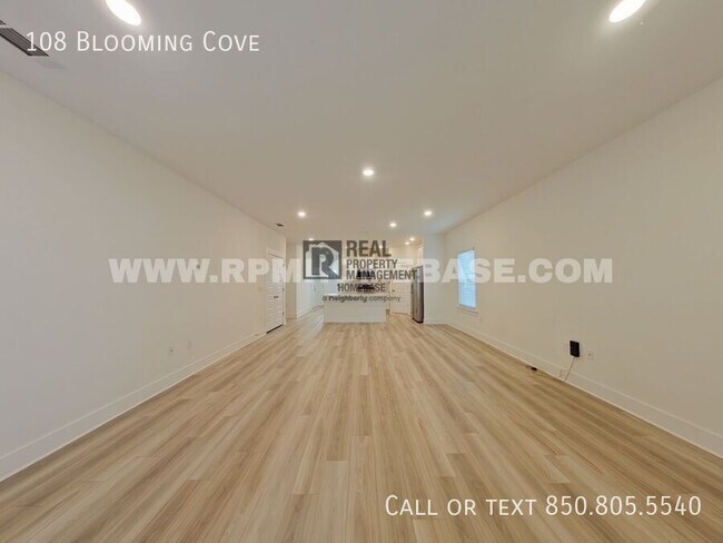 Photo - 108 Blooming Cv