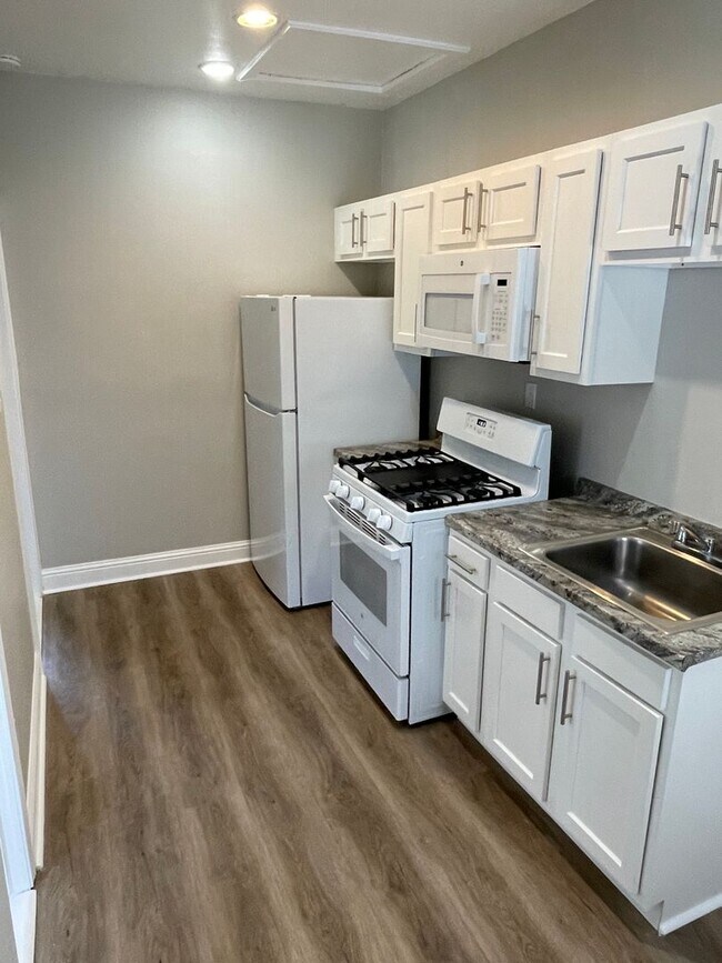Photo - 1BD/1BA Midcity Apt Off Carrollton Ave Unit 4110 B