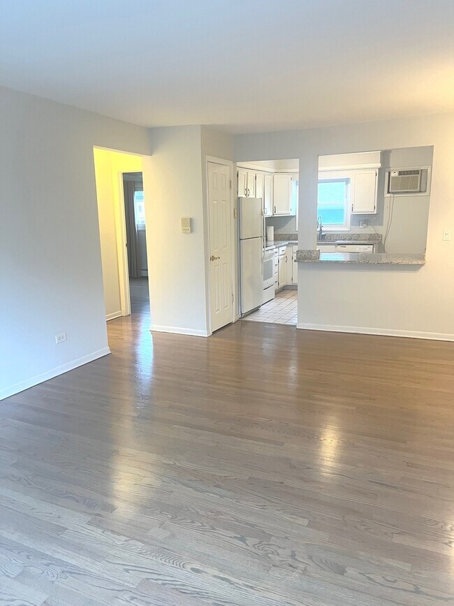 Photo - 7952 Madison St Unidad 3W