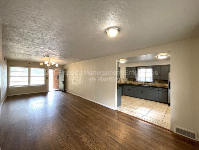 Photo - 2225 NW 50th St
