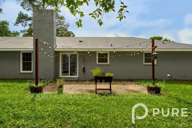 Photo - 3 Village Ct