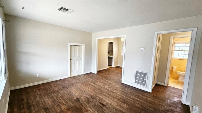 Photo - 2029 Brighton Ave