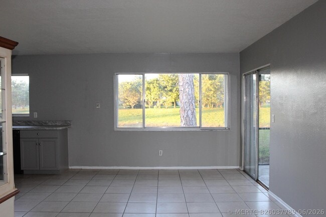 Photo - 1618 SE Elkhart Terrace