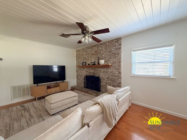 Photo - Spacious 4BR Home in Fort Walton Beach with Solar Panels!