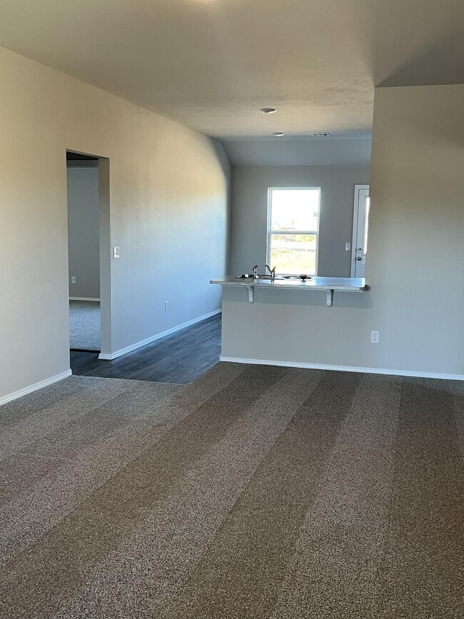 Photo - 561 SE 3rd Ter