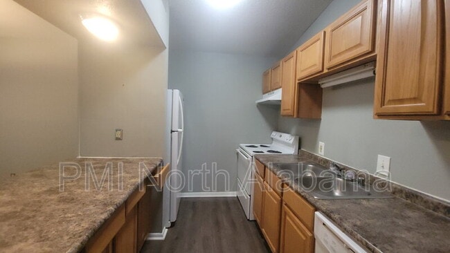 Photo - 900 Candlewood Dr NW Unidad Apt D