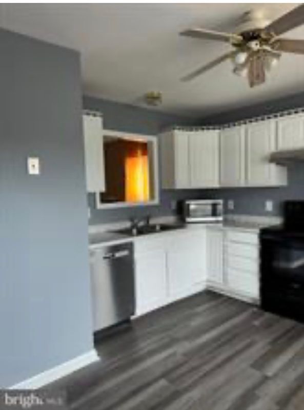 Photo - 701 Green St