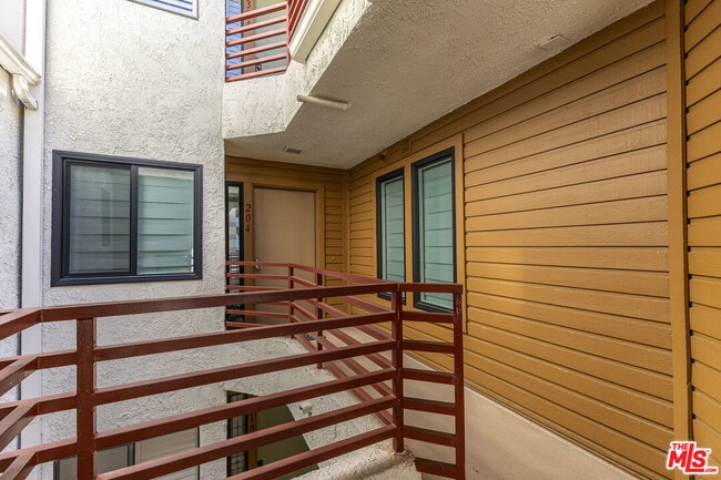 Photo - 400 N Louise St Unit 204