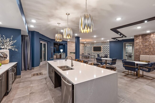 Photo - Jewel on Landmark