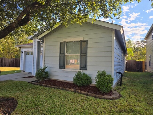 Building Photo - 21634 Mossey Pines Ct