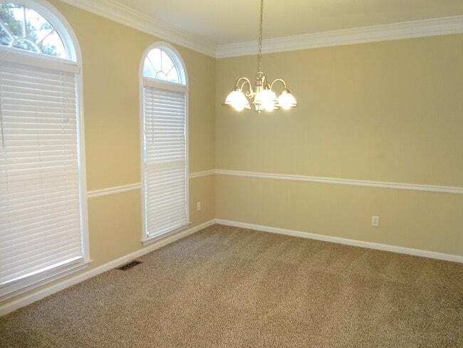 Photo - 1577 Ridge Point Ct NW