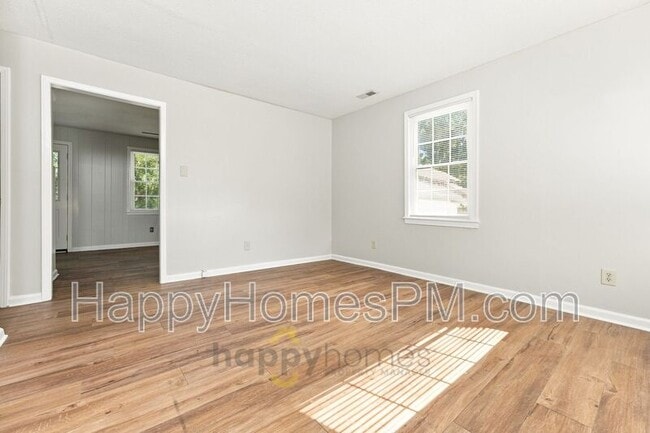 Photo - 2455 Glover Rd