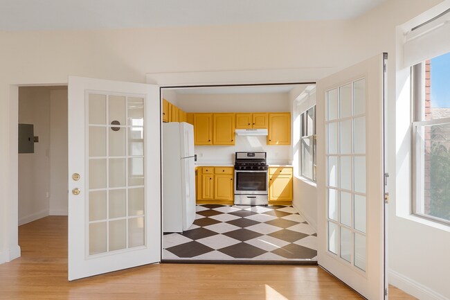 Photo - 550 Main St Unit 6