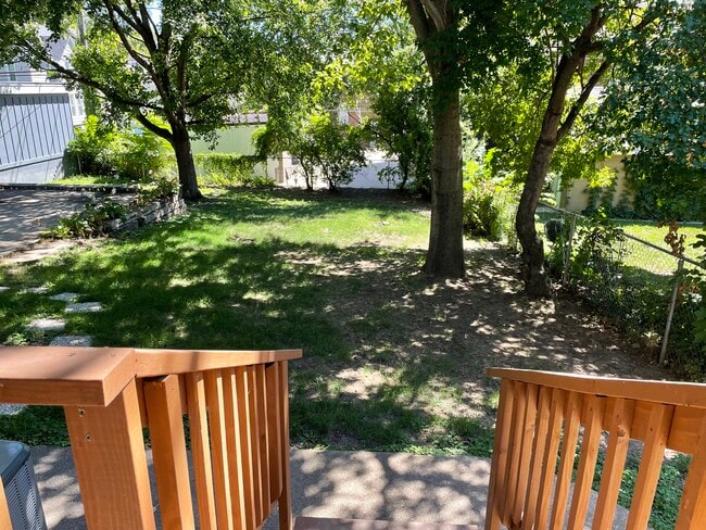 Photo - 4923 Chicago St