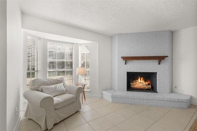 Photo - 3371 Continental Dr