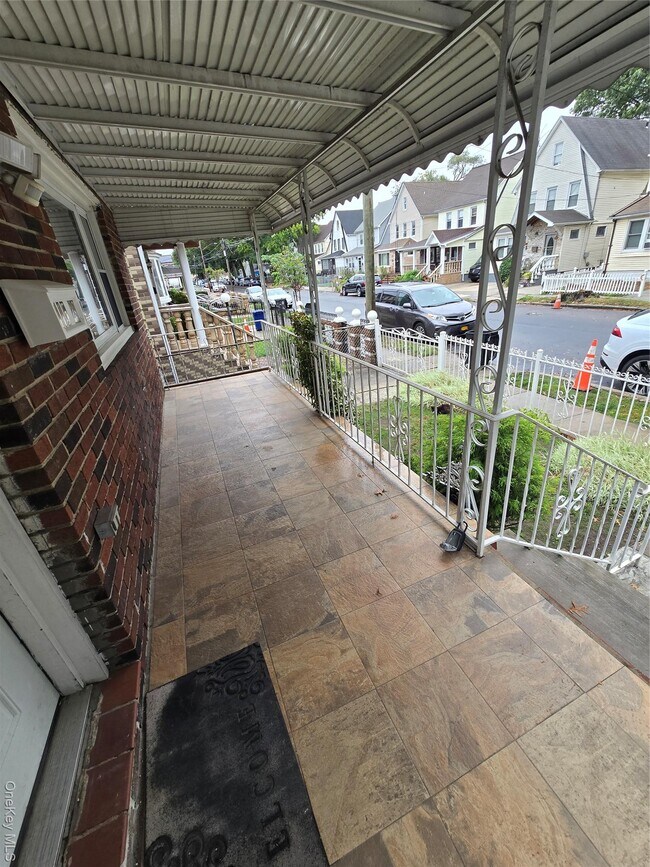 Photo - 115-29 198th St