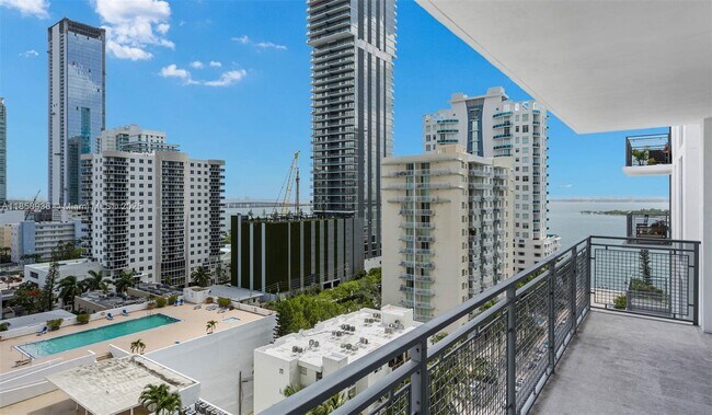 Building Photo - 2150 N Bayshore Dr Unit 0605 Rental