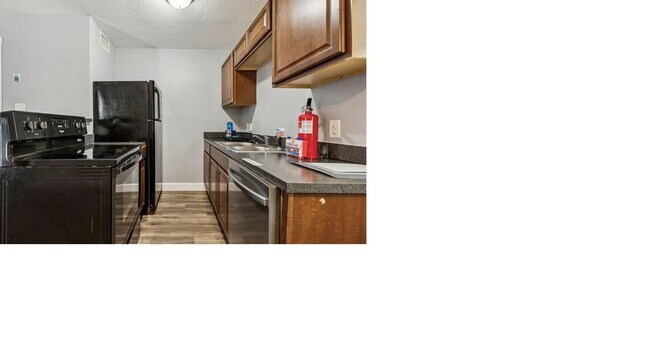 Photo - 1108 E Tucker St Unidad Room 212