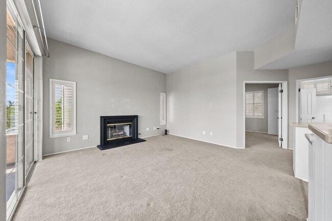 521 Arbor Dr Unit 203