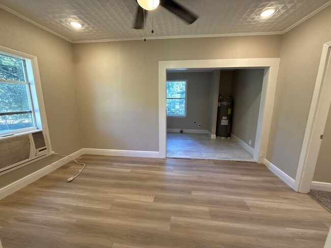 Photo - 818 N 25th St