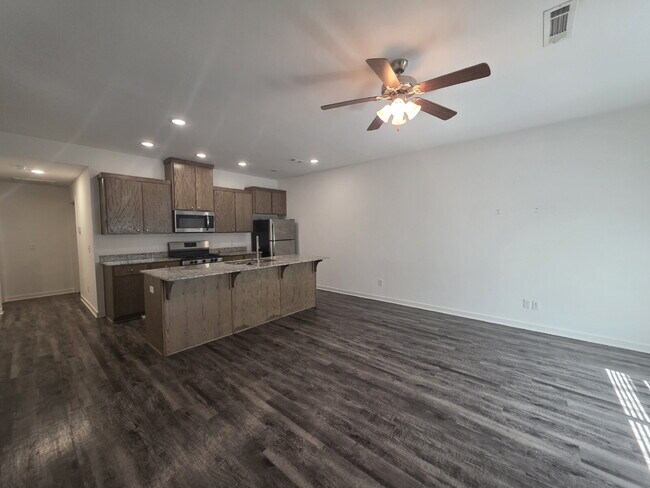 Photo - 320 Westbrook Ct Unit 1