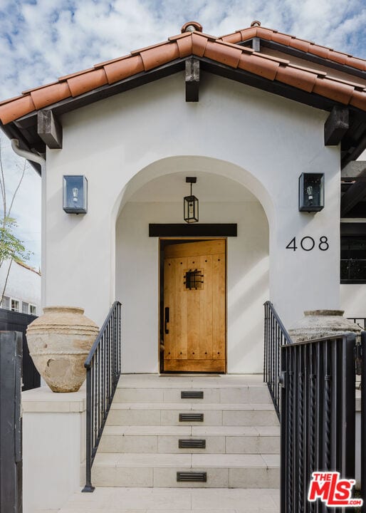 408 Westbourne Dr