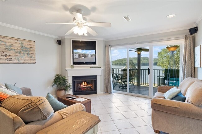 Building Photo - 549 Park Pl Dr