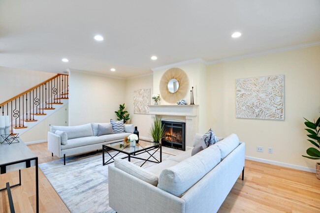 Photo - 1323 Hoover St