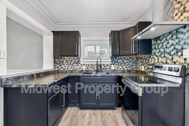 Photo - 6619 Etzel Ave