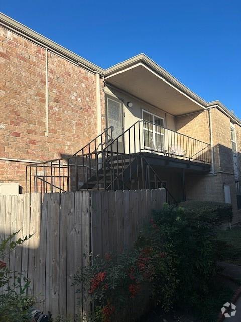 Building Photo - 5550 N Braeswood Blvd Unit 65 Rental