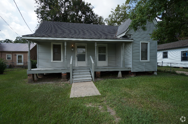 Building Photo - 726 E Laurent St Rental