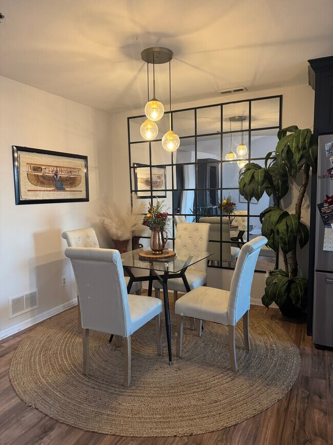 Photo - 906 Thornwood Dr