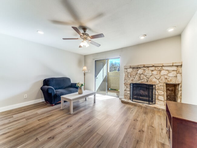 Photo - 5322 Medical Dr Unit C103