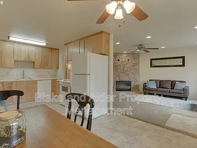 Photo - 9733 SE Ramona St